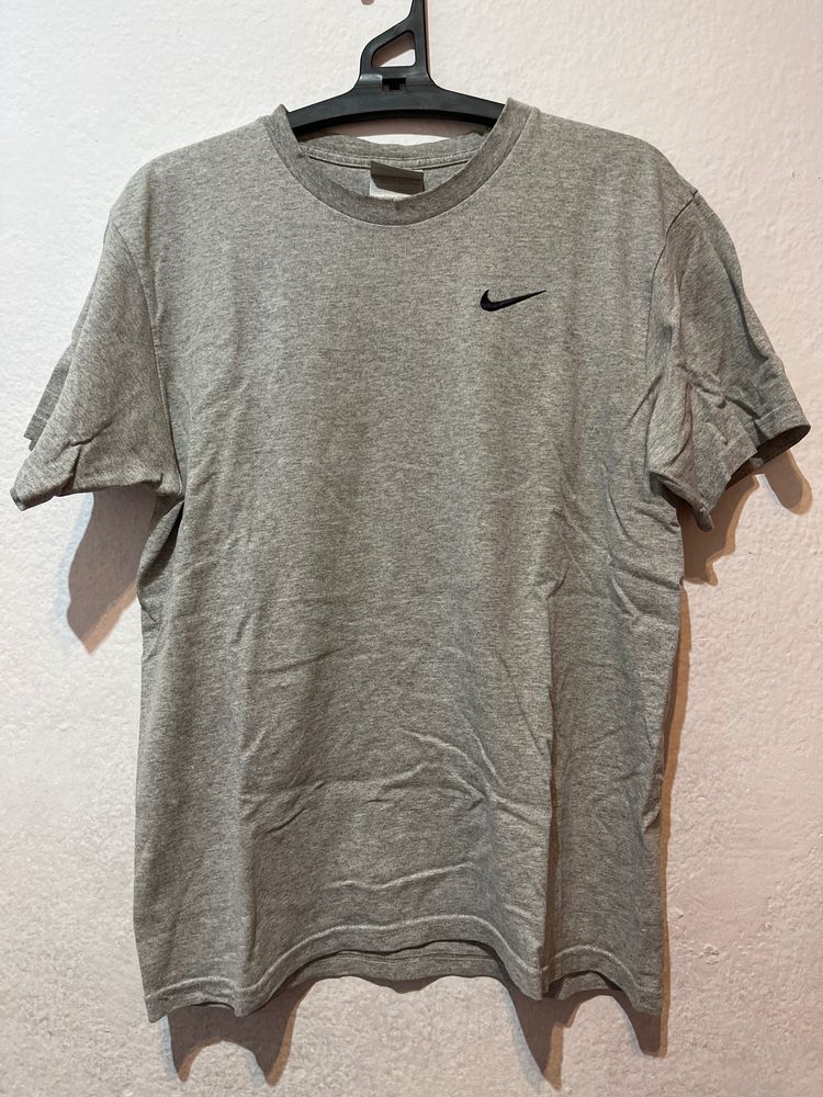 Nike Grey T-Shirt 3