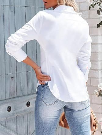 White Button-Up Shirt obraz 3