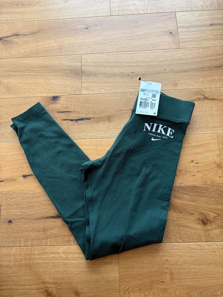 Nike Nike Women'S Tight Fit High Rise Leggings product image