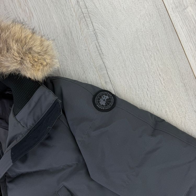 Canada Goose Women’s Graphite Savona Bomber Parker Jacket - Large image 3