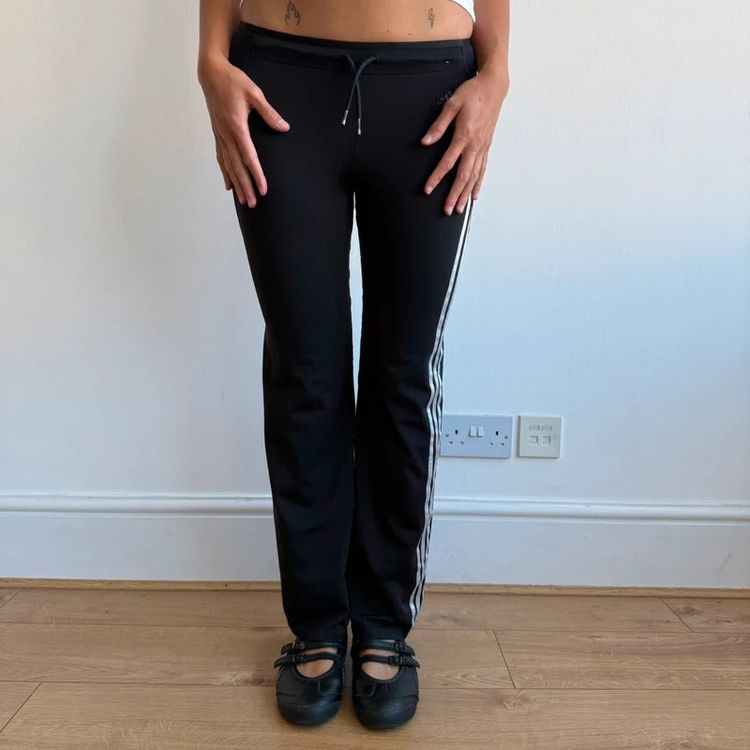 Black Adidas 3 stripe wide leg yoga pants - Size XXS/XS image 3