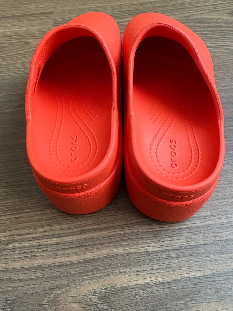 Crocs Dylan Platform Clogs 4