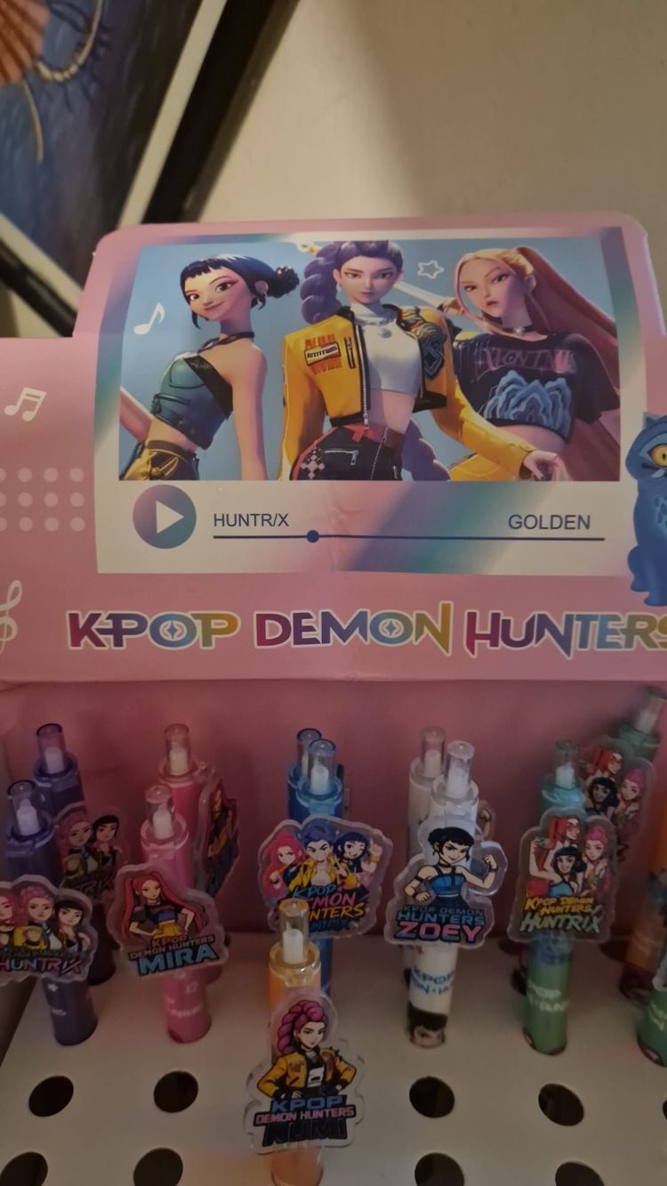 Kpop Demon Hunters Collectible Pen image 1