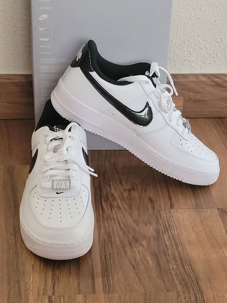 Nike Air Force 1 07 LV8 imagen 1