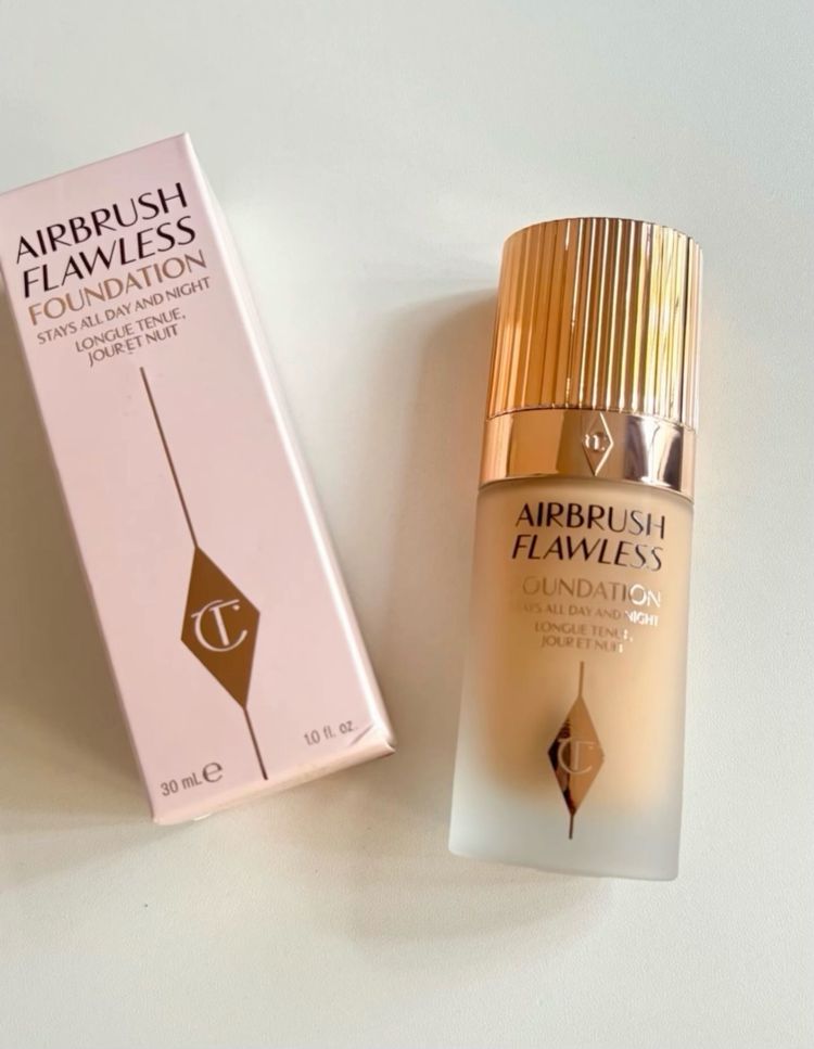 Charlotte Tilbury Airbrush Flawless Foundation image 1