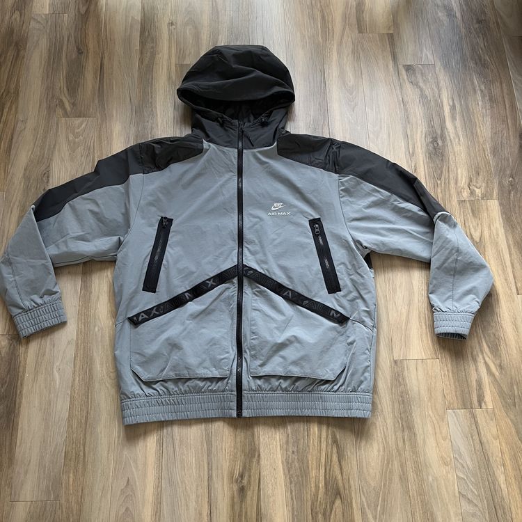Nike BNWT Nike AirMax Woven Windbreaker Windrunner Hooded Jacket, Grey Black product image
