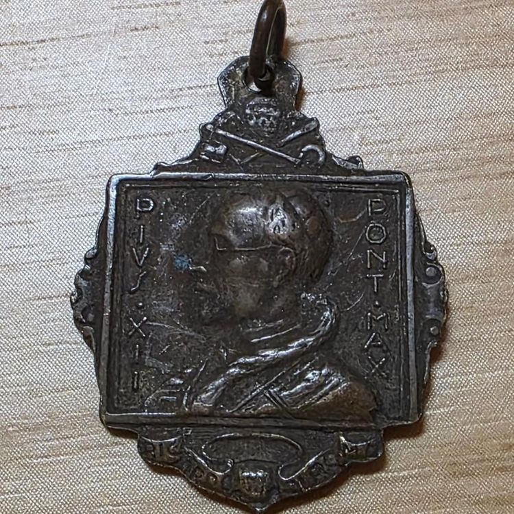 Religious Pendant Medal absolutely gorgeous  image 1