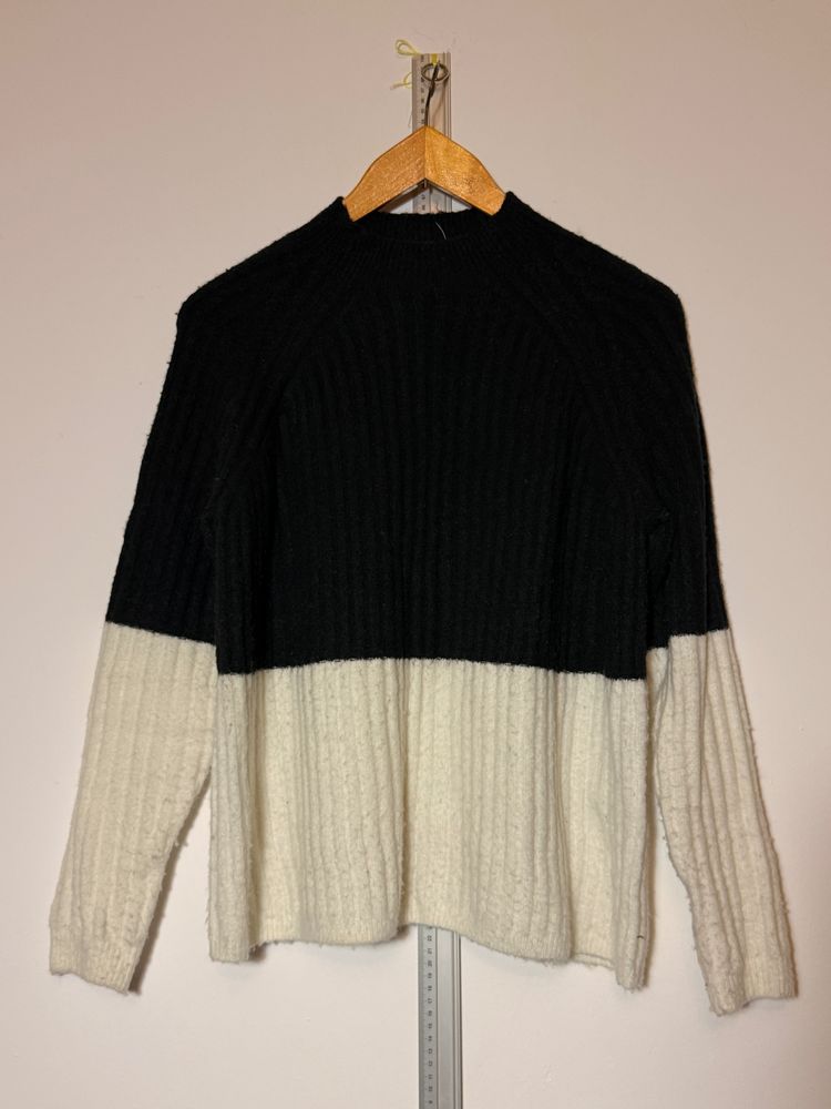 Black And White Ribbed Sweater