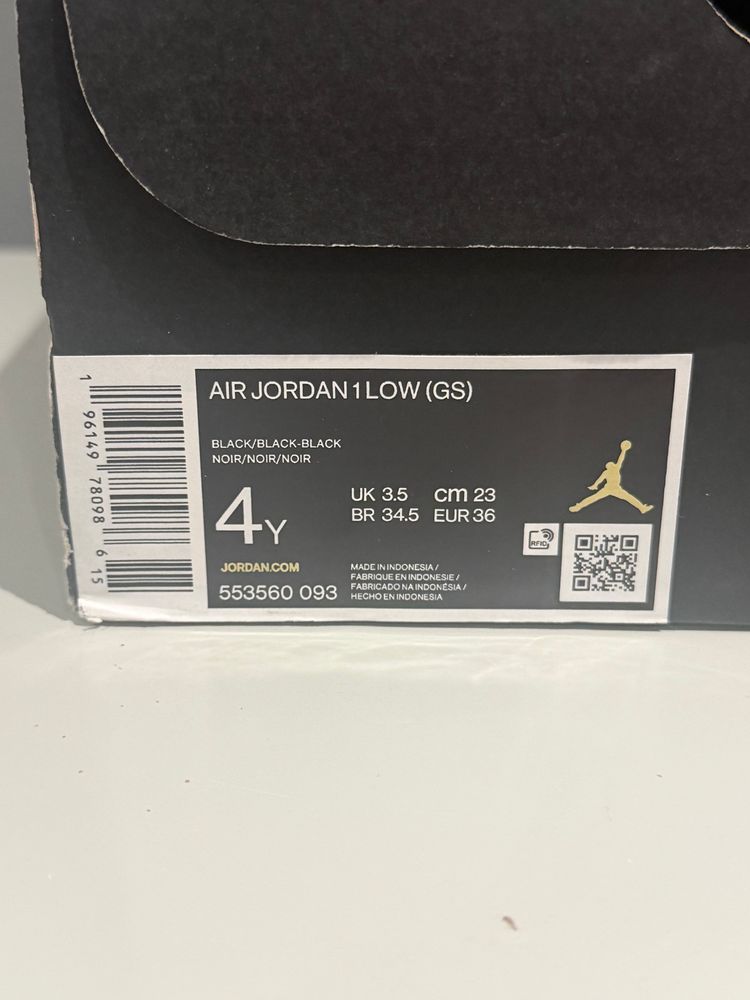 Jordan 1 Low Triple Black UK 3.5  imagen 6