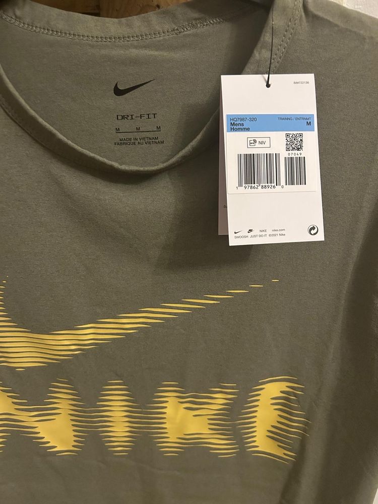 Nike Men'S Dri-Fit T-Shirt 2