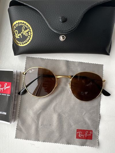 Ray-Ban Gold Aviator Sunglasses