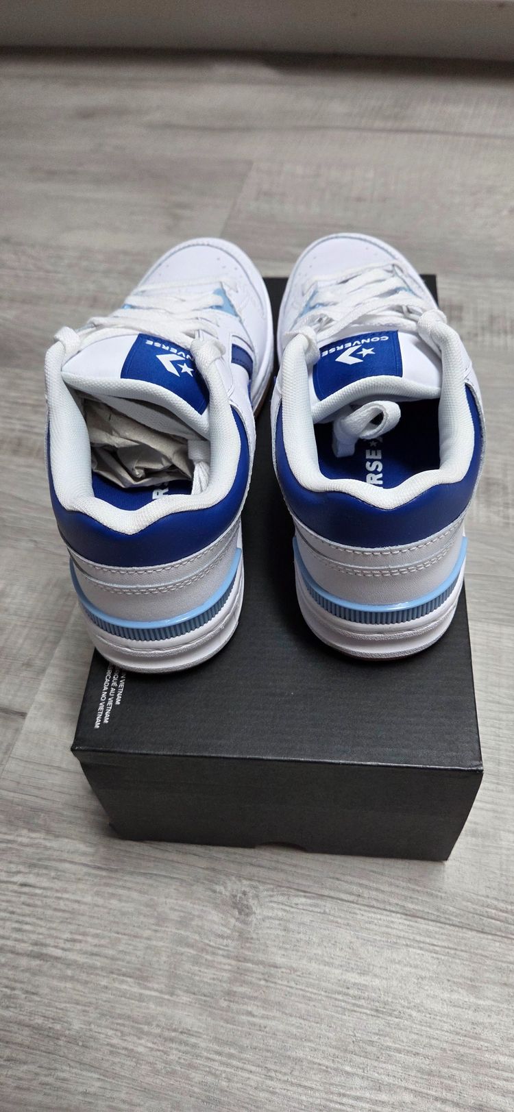 Converse White blue 4