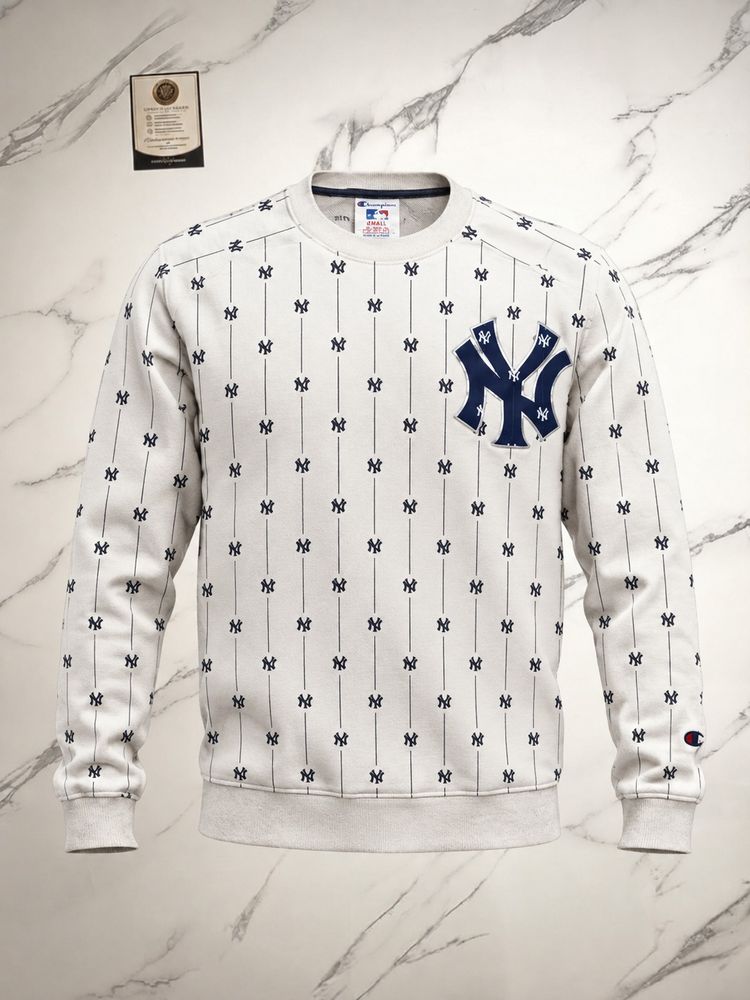 Champion X Mlb New York Yankees Sweatshirt image 1