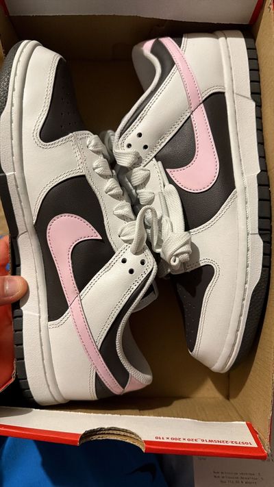 White And Black Sneakers With Pink Swoosh