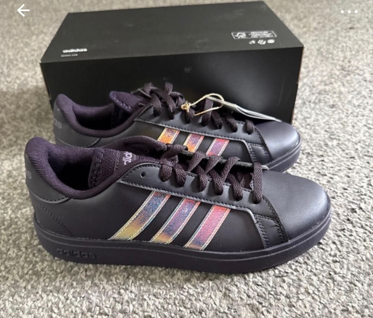 Adidas grand court base 2.0