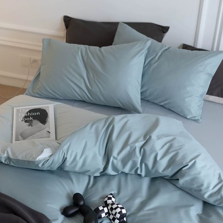 Immagine di Bedding Set With Pillowcases 2