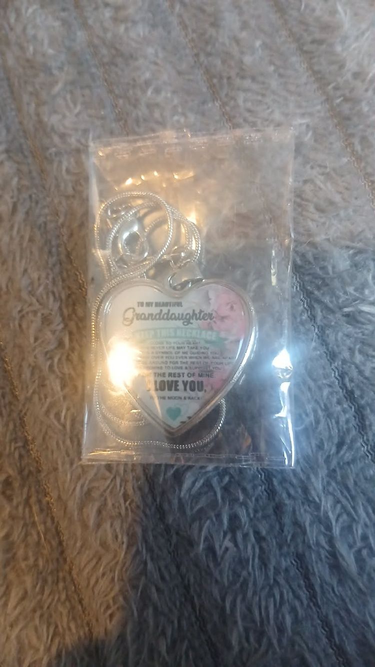 Other Heart-Shaped Keychain With Granddaughter Message product image