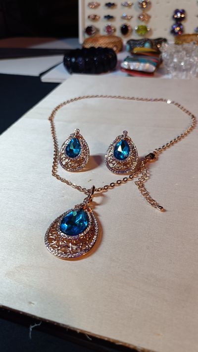 Blue Stone Necklace And Earrings Set 3