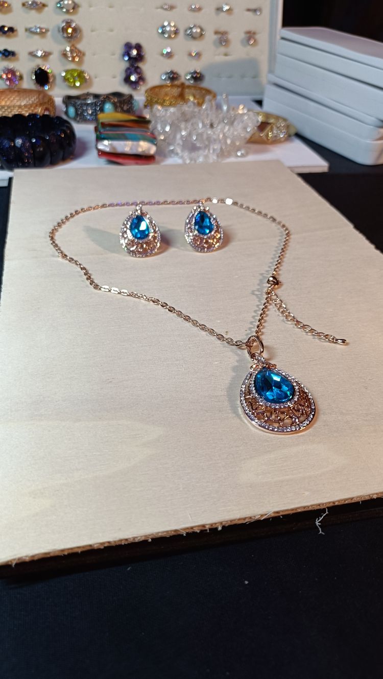 Blue Stone Necklace And Earrings Set 7