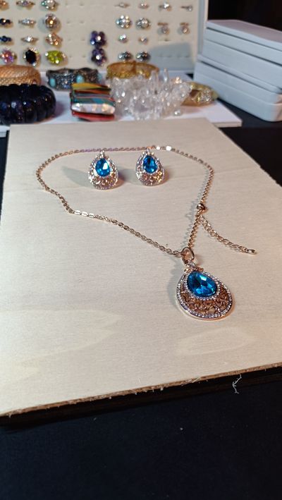 Blue Stone Necklace And Earrings Set 7