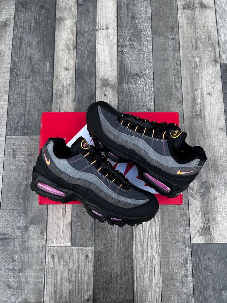 Nike Air Max 95 OG BIG BUBBLE Trainers ‘Sundial’ - Size UK 8.5 (Pre-Loved) image 1