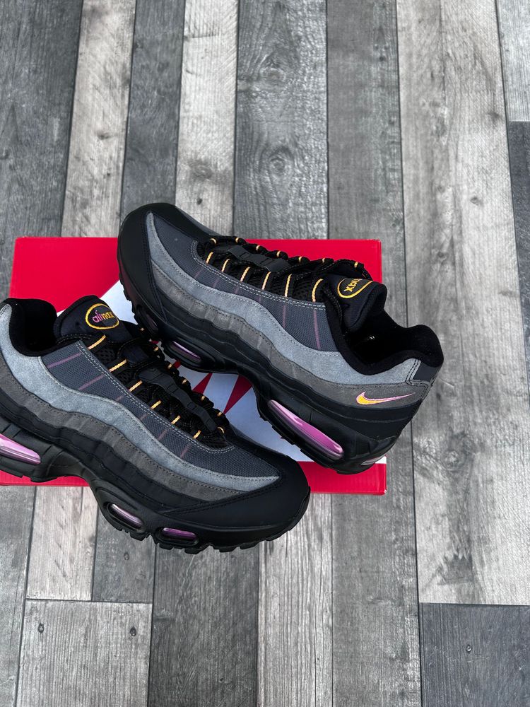 Nike Air Max 95 OG BIG BUBBLE Trainers ‘Sundial’ - Size UK 8.5 (Pre-Loved) image 5