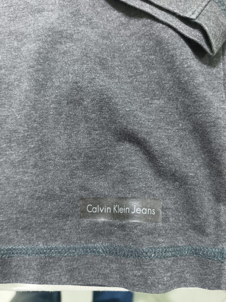 Immagine di Calvin Klein Jeans Men'S Grey Quarter-Zip Sweatshirt 2
