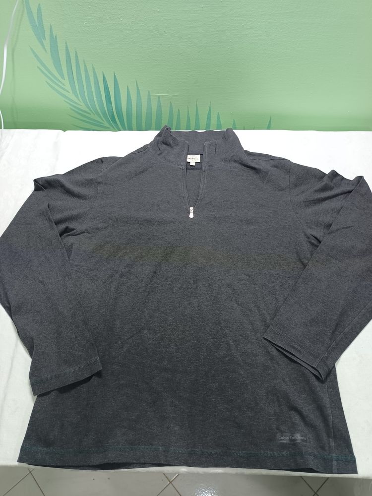 Immagine di Calvin Klein Jeans Men'S Grey Quarter-Zip Sweatshirt 3