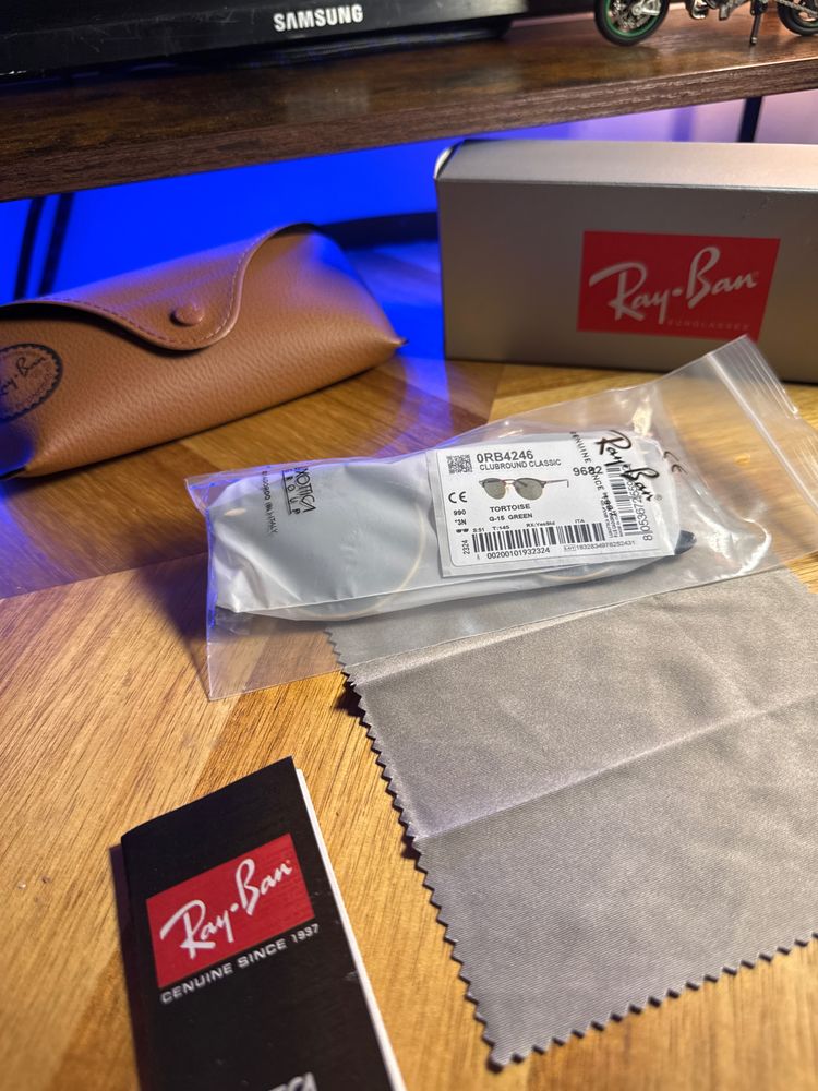 Ray-Ban Sunglasses 4