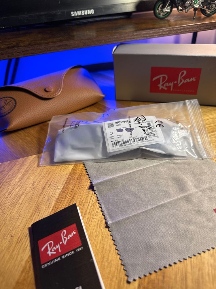 Ray-Ban Sunglasses 3