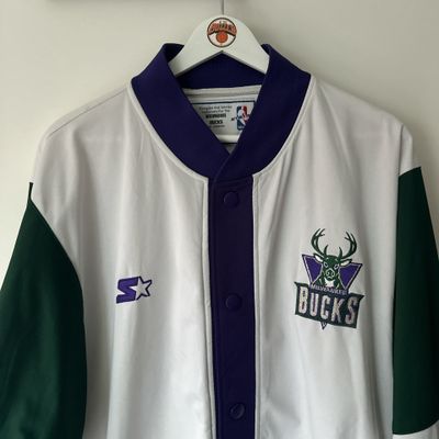 Milwaukee Bucks Starter warm up jacket - Large (Fits XL)