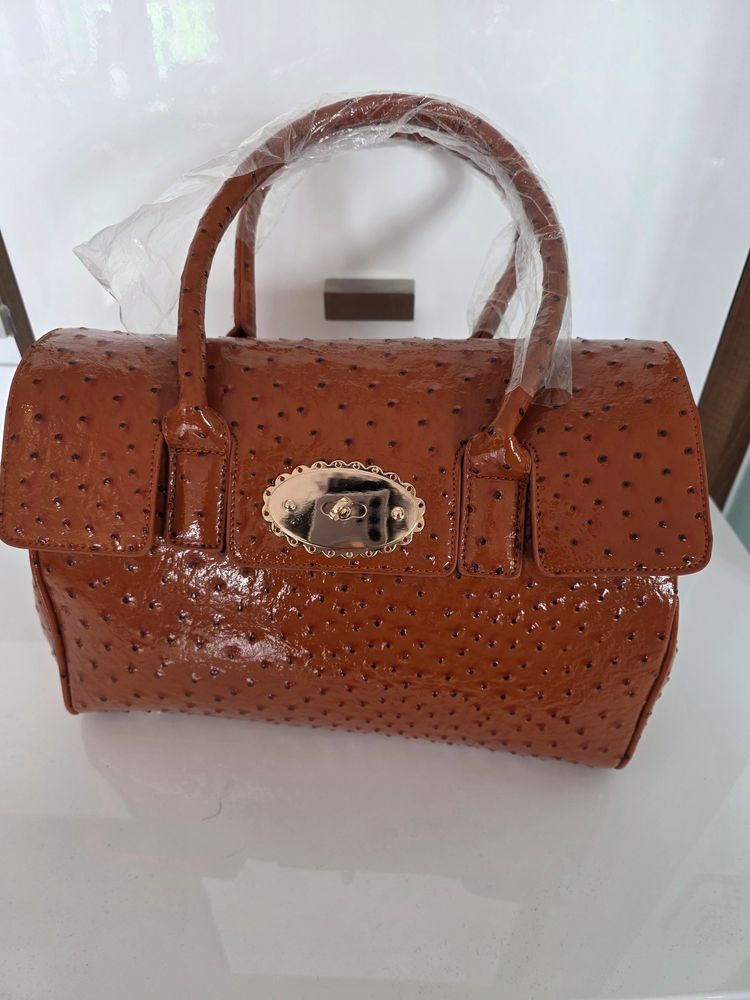 Brown Textured Handbag imagen 1