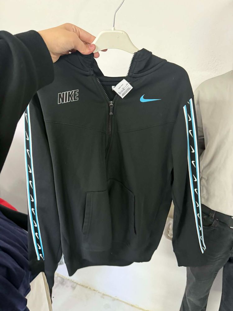 Nike Nike Black Hoodie With Blue Accents product image