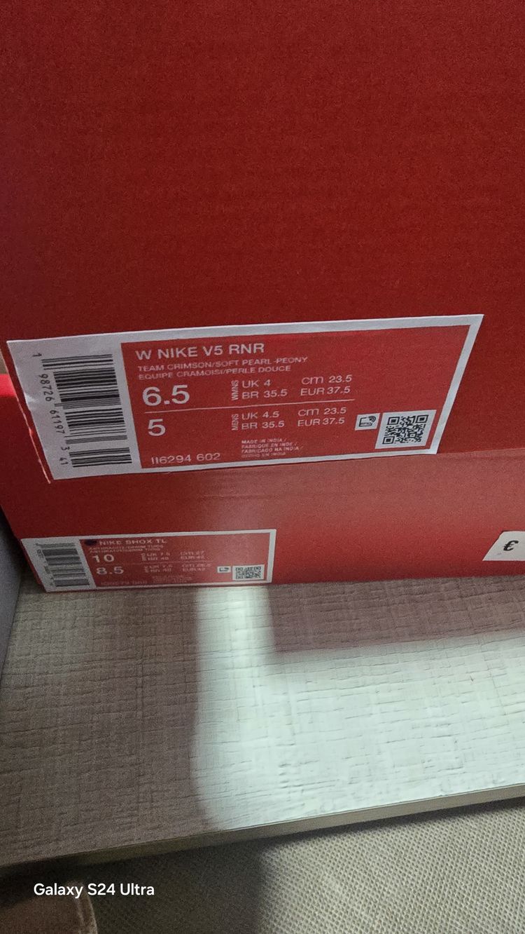 Nike Women'S Red Running Shoes image 2
