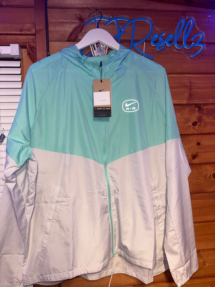 Nike Air Windbreaker Jacket XL