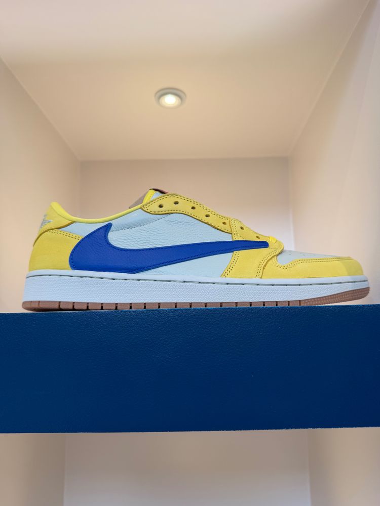Travis Scott Canaries