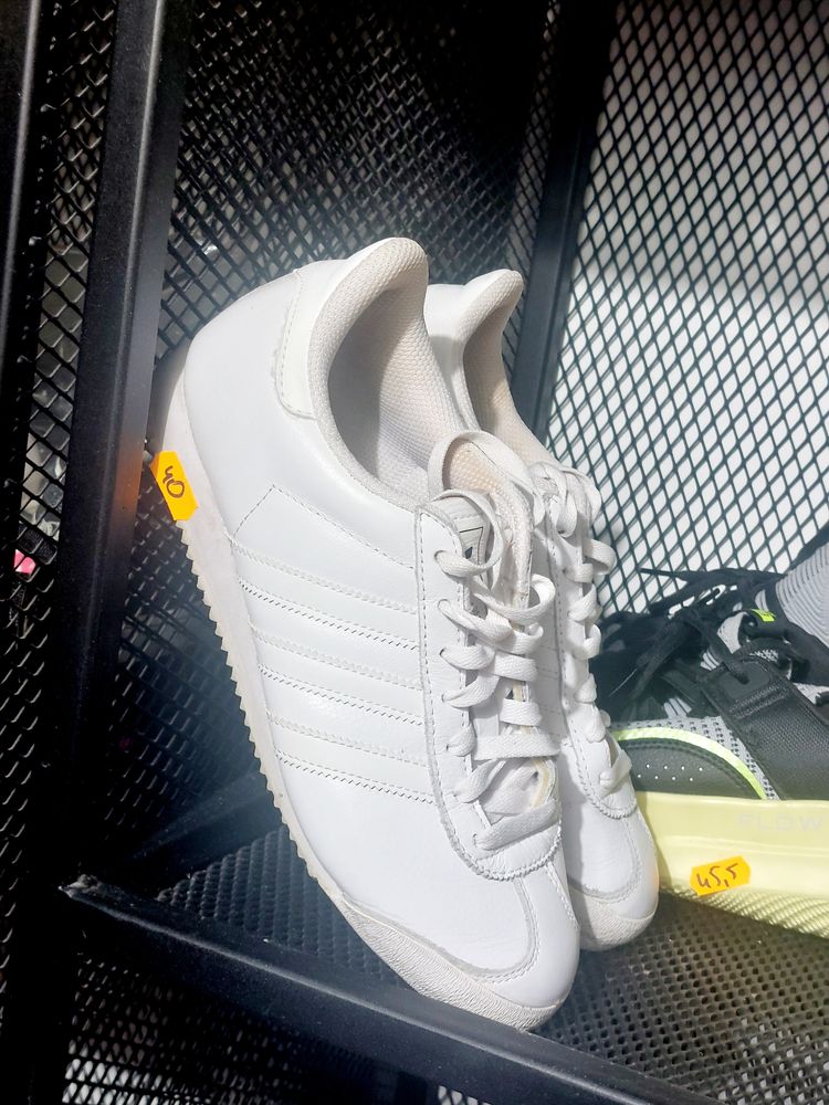 Nike White Sneakers product image