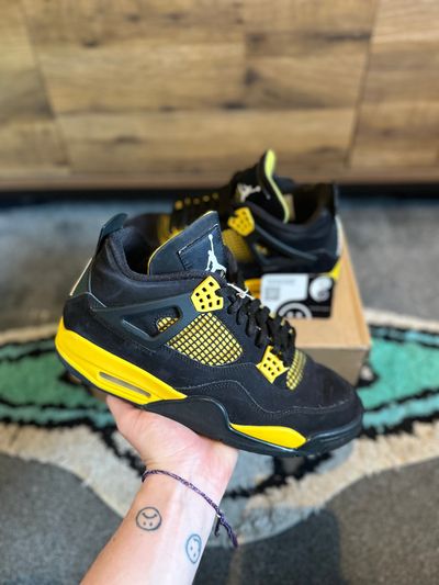 Nike Air Jordan 4 “Yellow Thunders” U.K. 9.5
