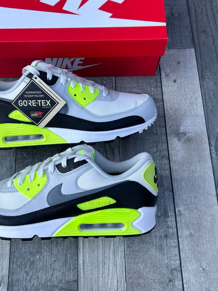 Nike Air Max 90 GTX Waterproof Trainers - ‘Apple Volt’ - Size UK 10  4