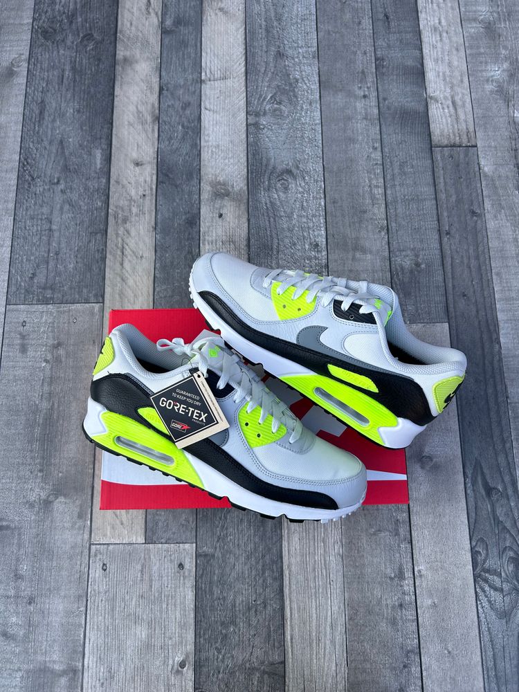 Nike Air Max 90 GTX Waterproof Trainers - ‘Apple Volt’ - Size UK 10  9