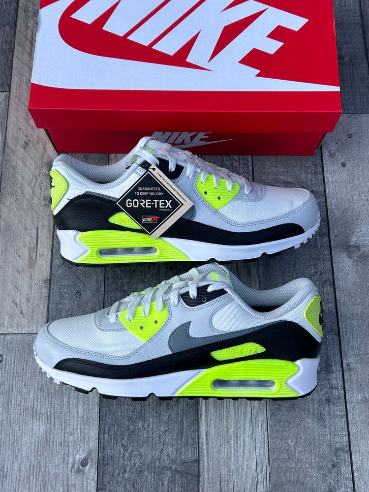 Nike Air Max 90 GTX Waterproof Trainers - ‘Apple Volt’ - Size UK 10  2