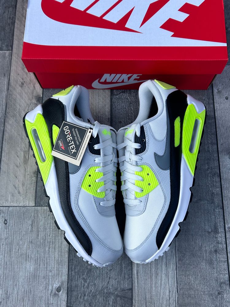 Nike Air Max 90 GTX Waterproof Trainers - ‘Apple Volt’ - Size UK 10  7