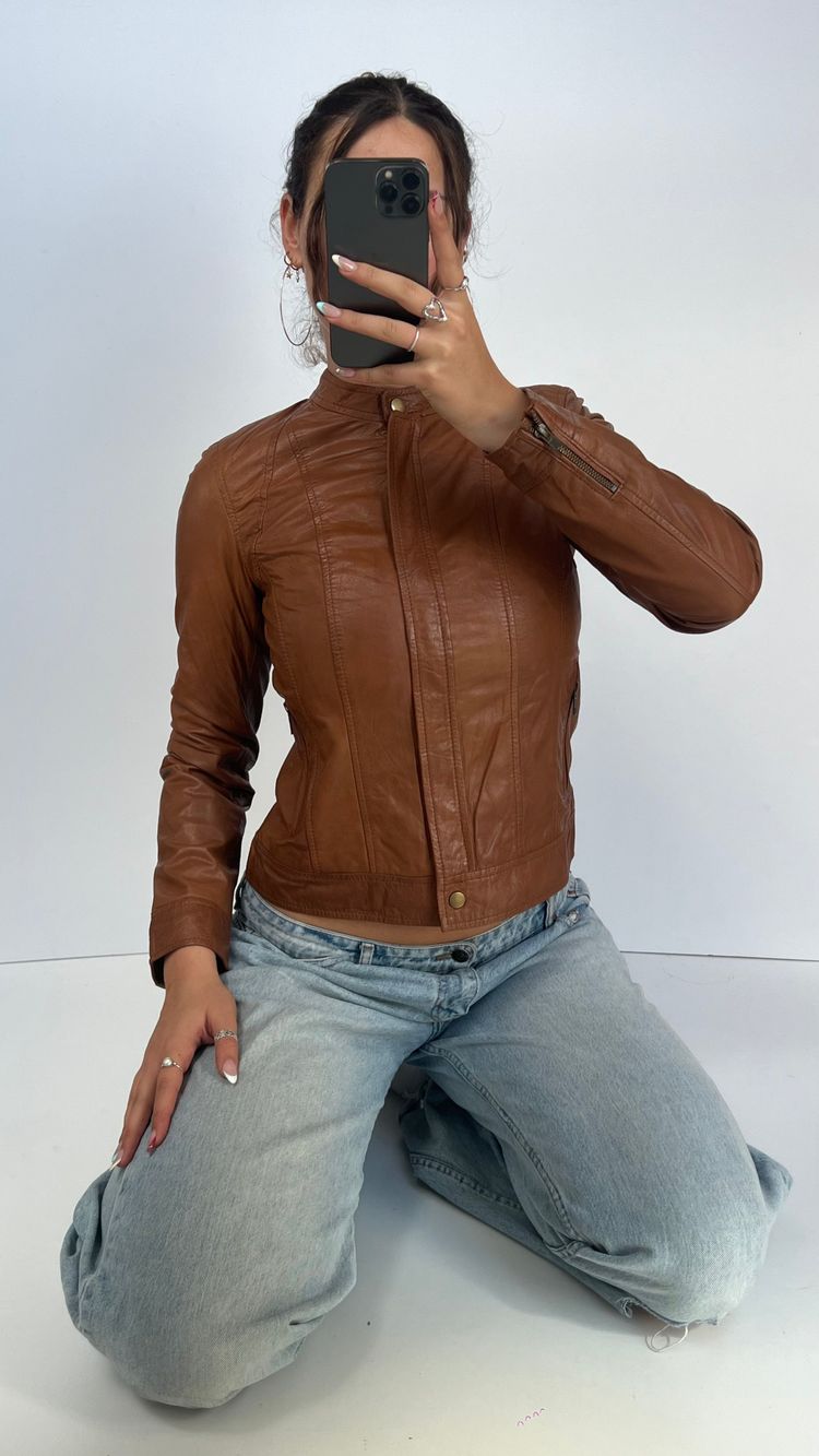 00s brown leather jacket- size M image 6