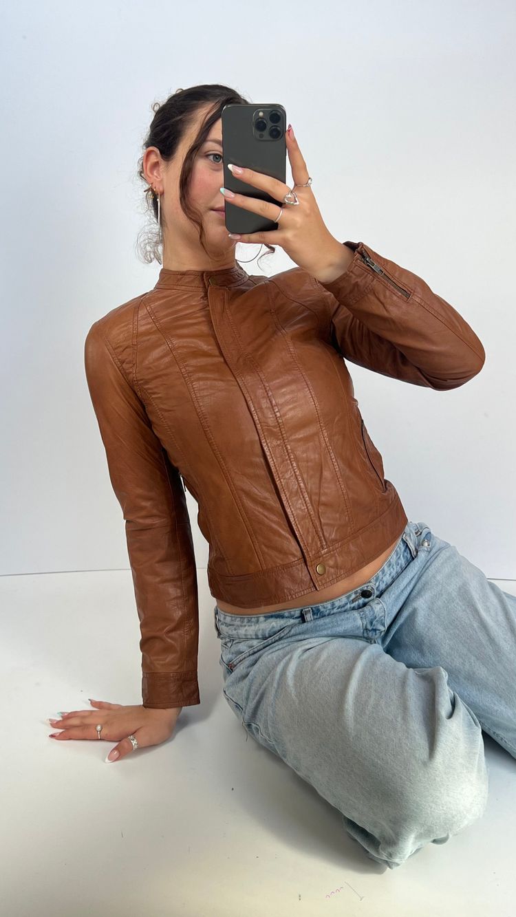 00s brown leather jacket- size M image 1