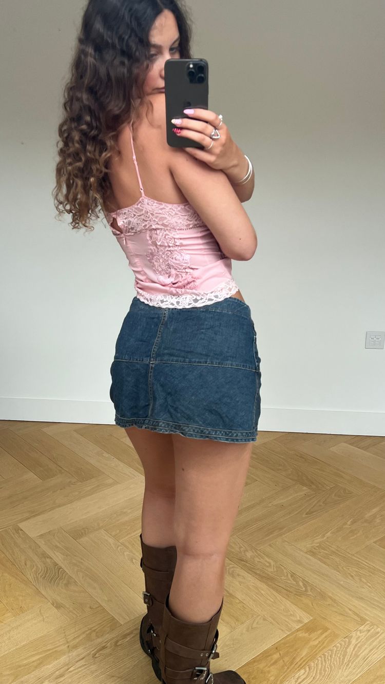 00s low rise denim mini skirt- size M 4