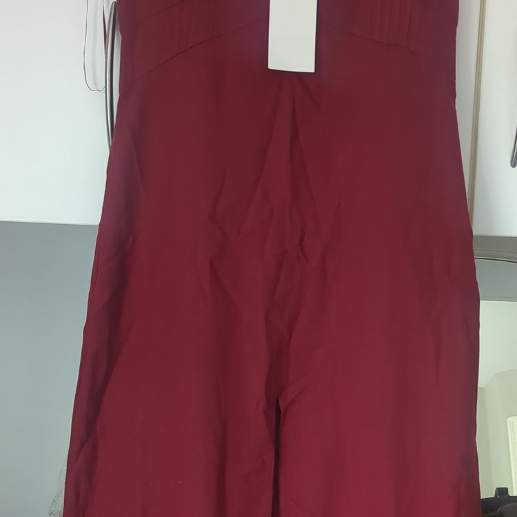 Red Sleeveless Dress