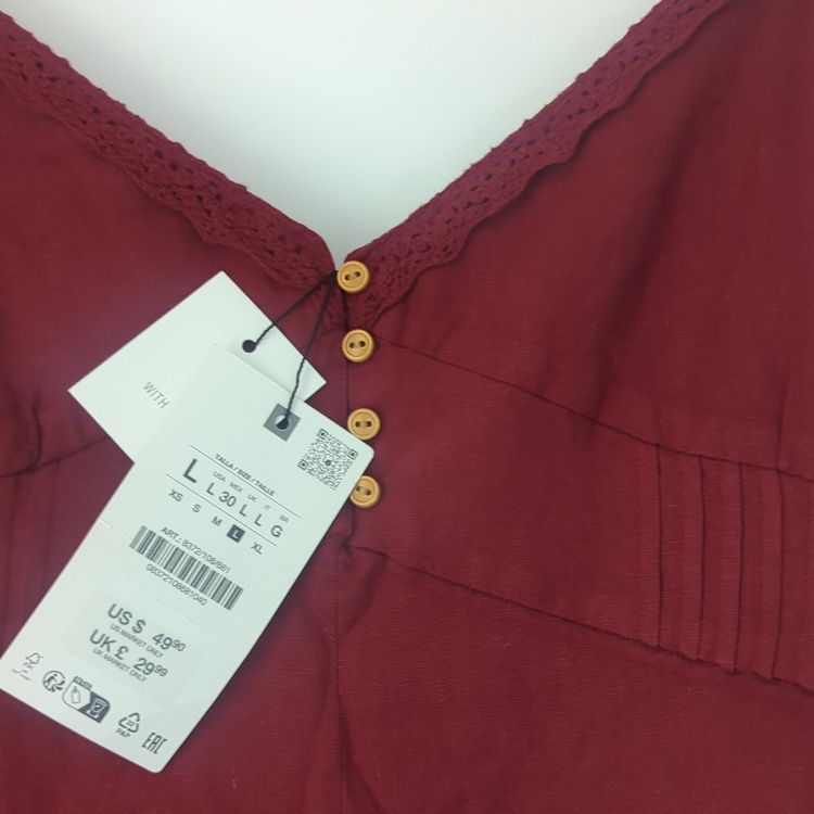 Red Sleeveless Dress image 2
