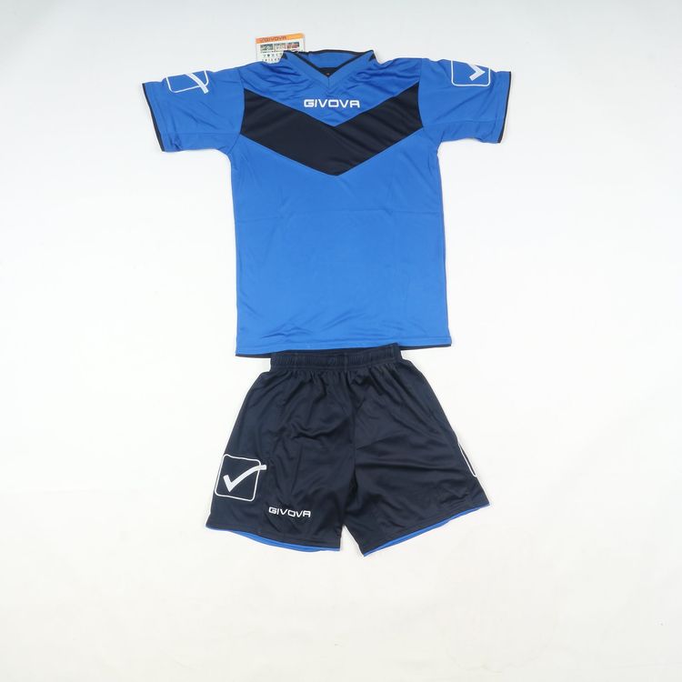 Completi da calcio bambino nuovi con cartellino 24pz Mizuno, Macron, Sportika 11