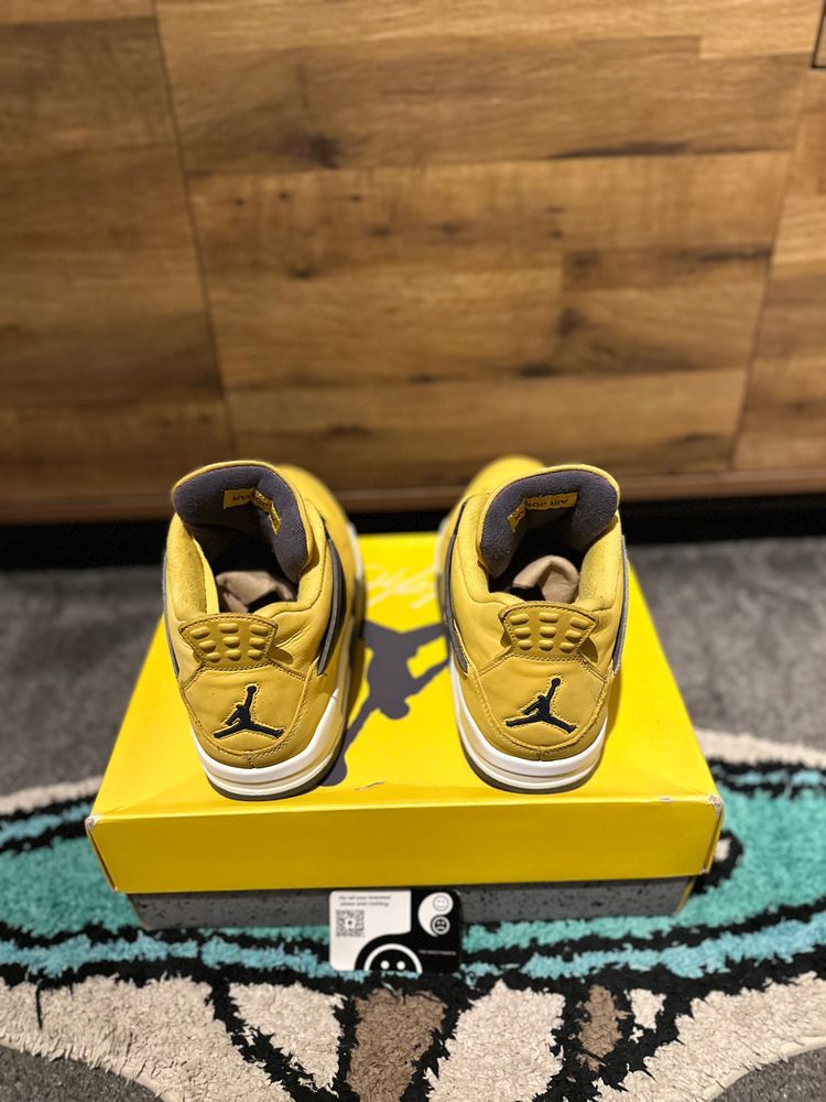 Nike Air Jordan 4 “Lightning” U.K. 11 obraz 7