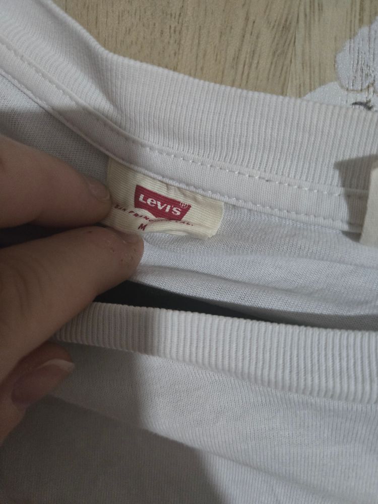 Levi's white shirt 2